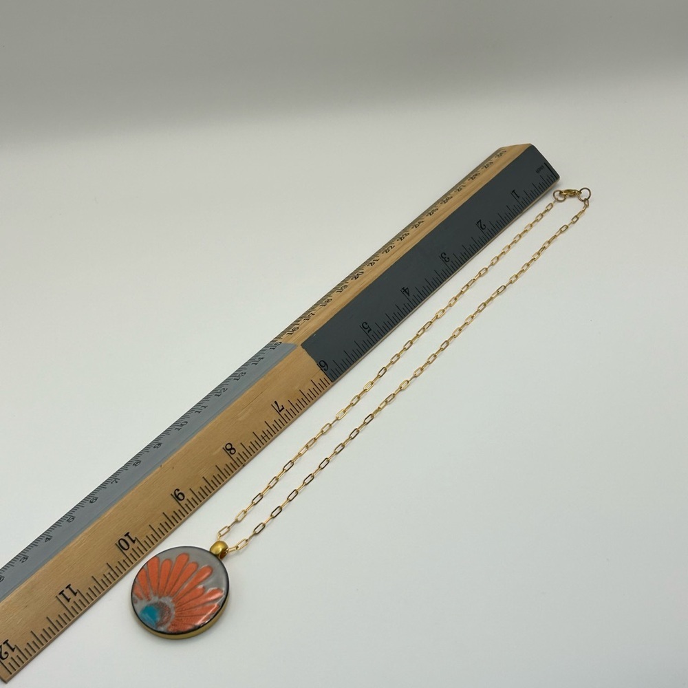 LeighElena Vibrant Orange Blue Magnetic Pendant Necklace Oval Link Gold-tone 18" - Picture 6 of 10